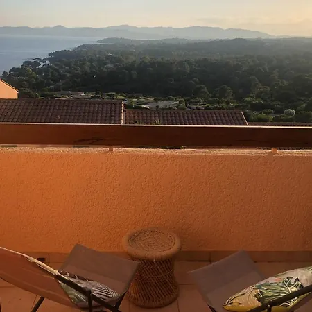 Daire With Swimming Pool 500m From The Saint-Raphaël