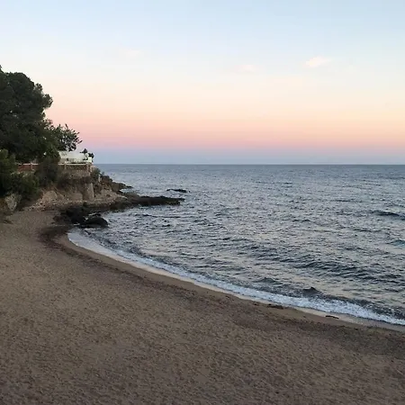 With Swimming Pool 500m From The * Saint-Raphael (Var)