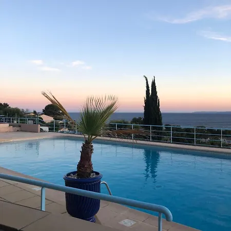 With Swimming Pool 500m From The Apartament