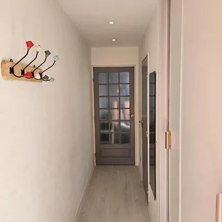 Апартаменты With Swimming Pool 500m From The