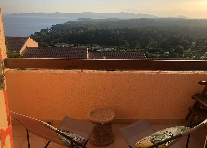 Apartmán With Swimming Pool 500m From The Saint-Raphaël