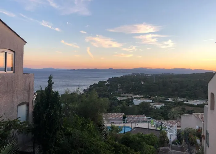 Apartmán With Swimming Pool 500m From The Saint-Raphaël